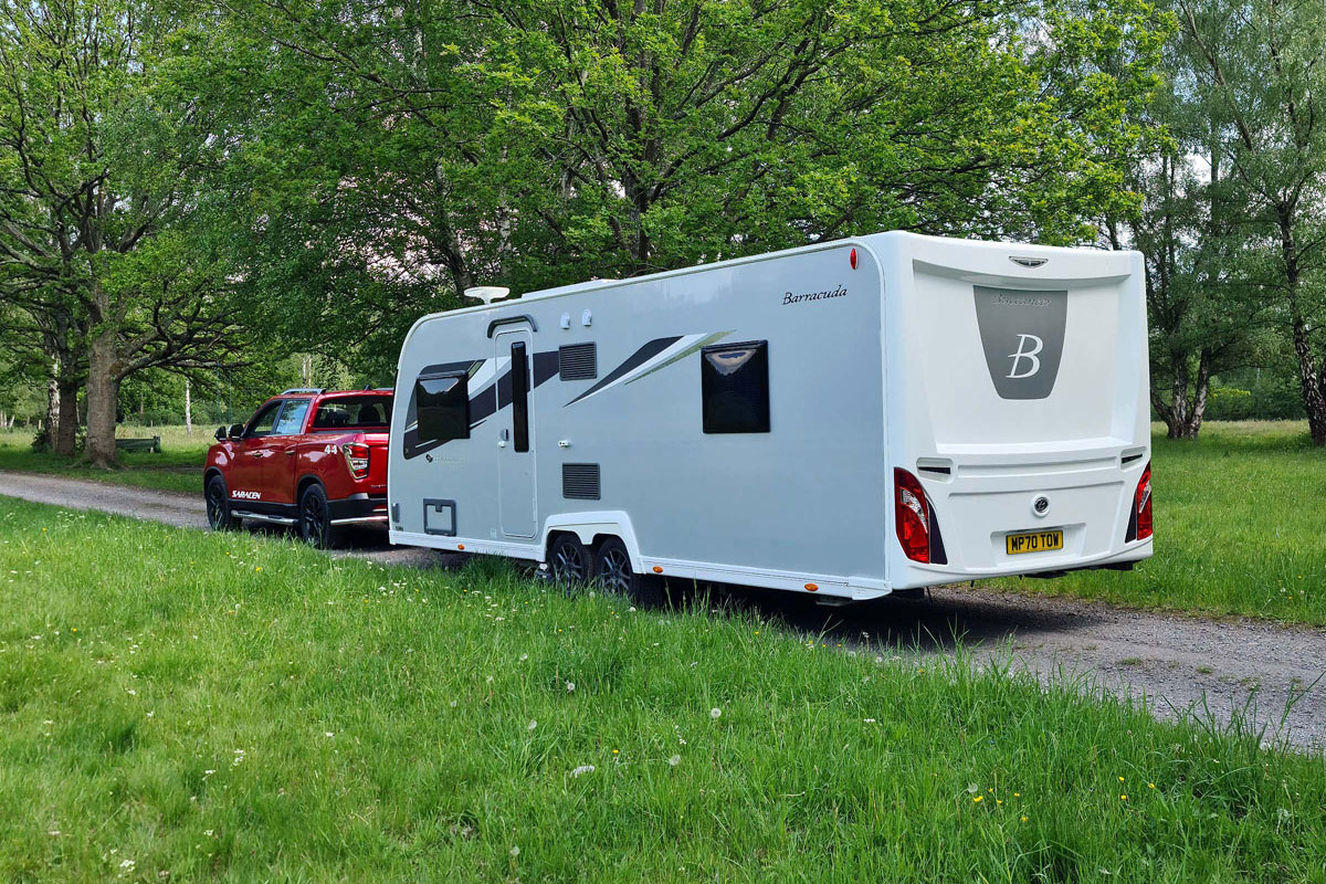 car and caravan